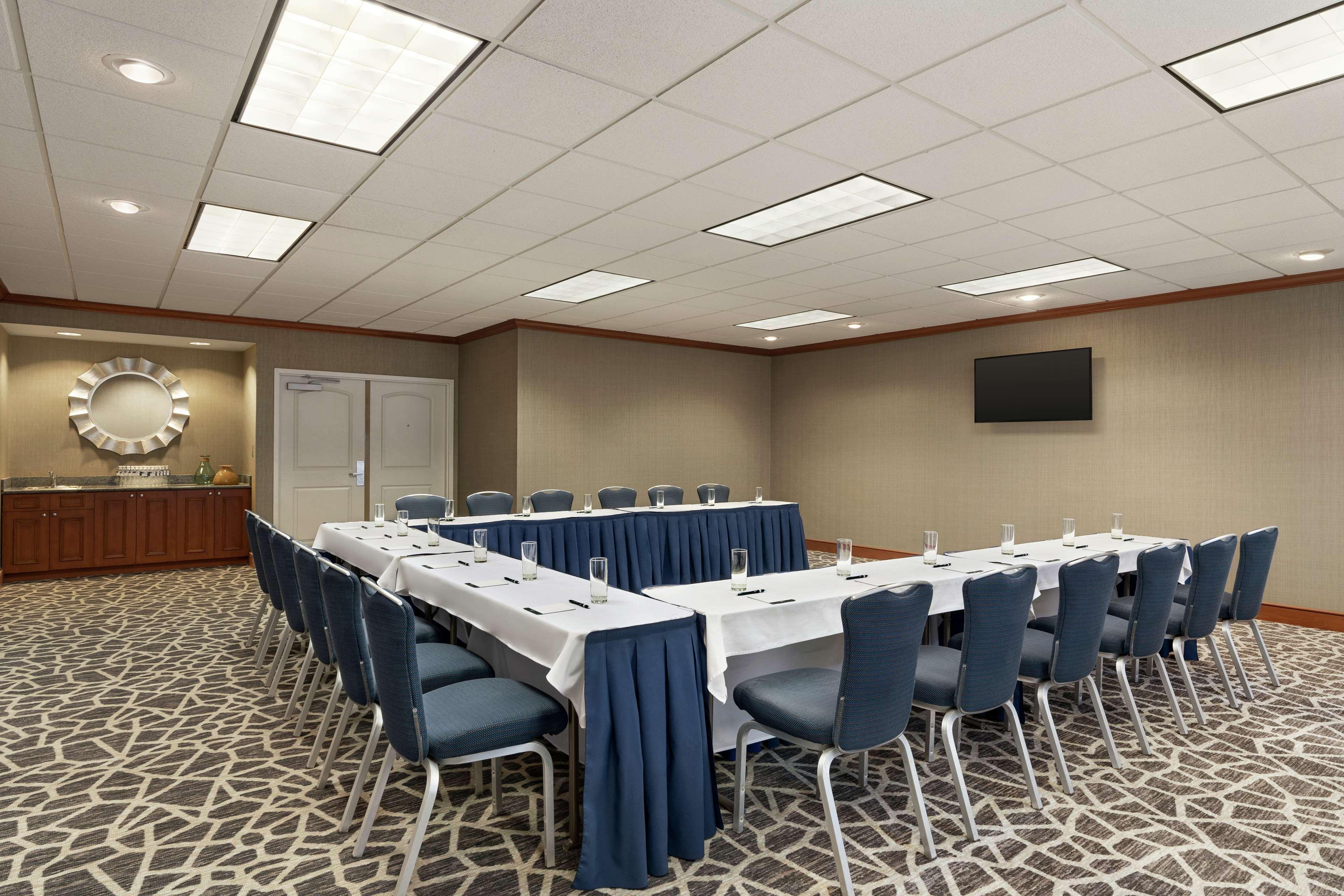 Homewood Suites By Hilton Allentown-Bethlehem Airport Exterior photo