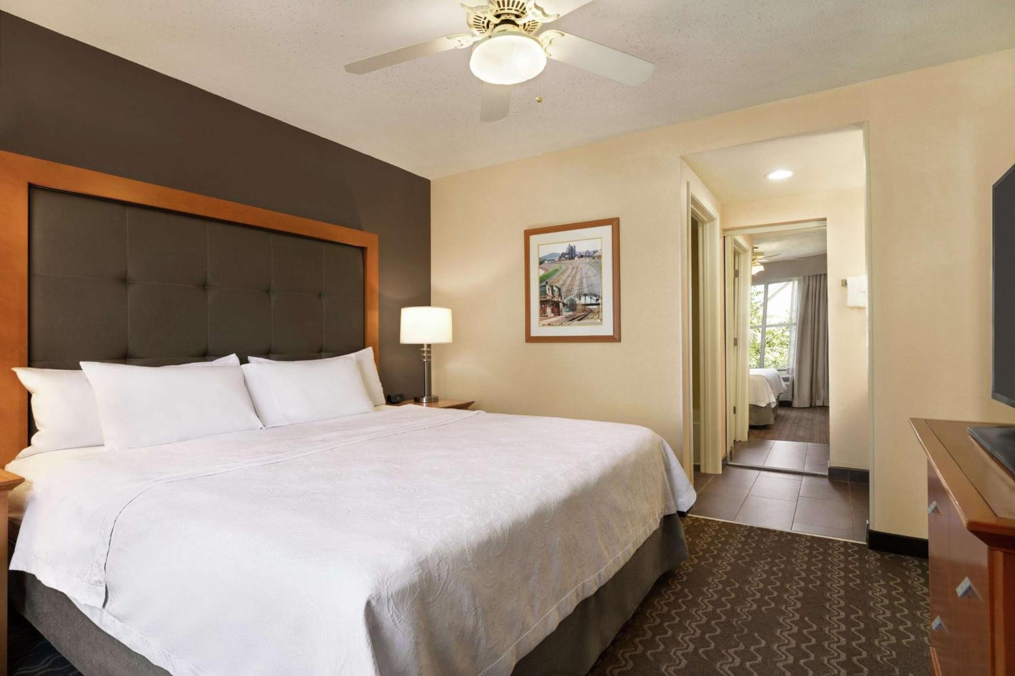 Homewood Suites By Hilton Allentown-Bethlehem Airport Exterior photo
