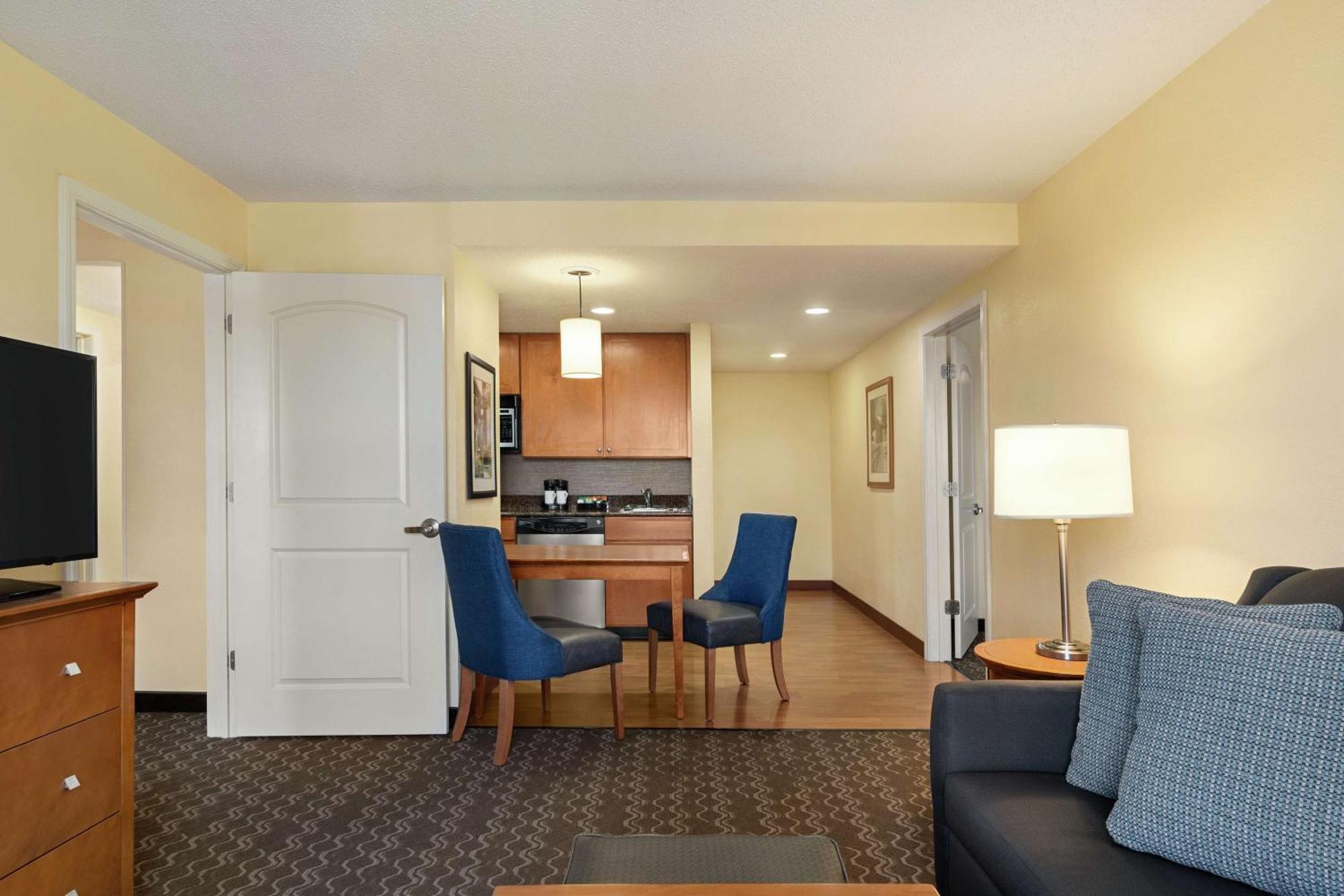 Homewood Suites By Hilton Allentown-Bethlehem Airport Exterior photo