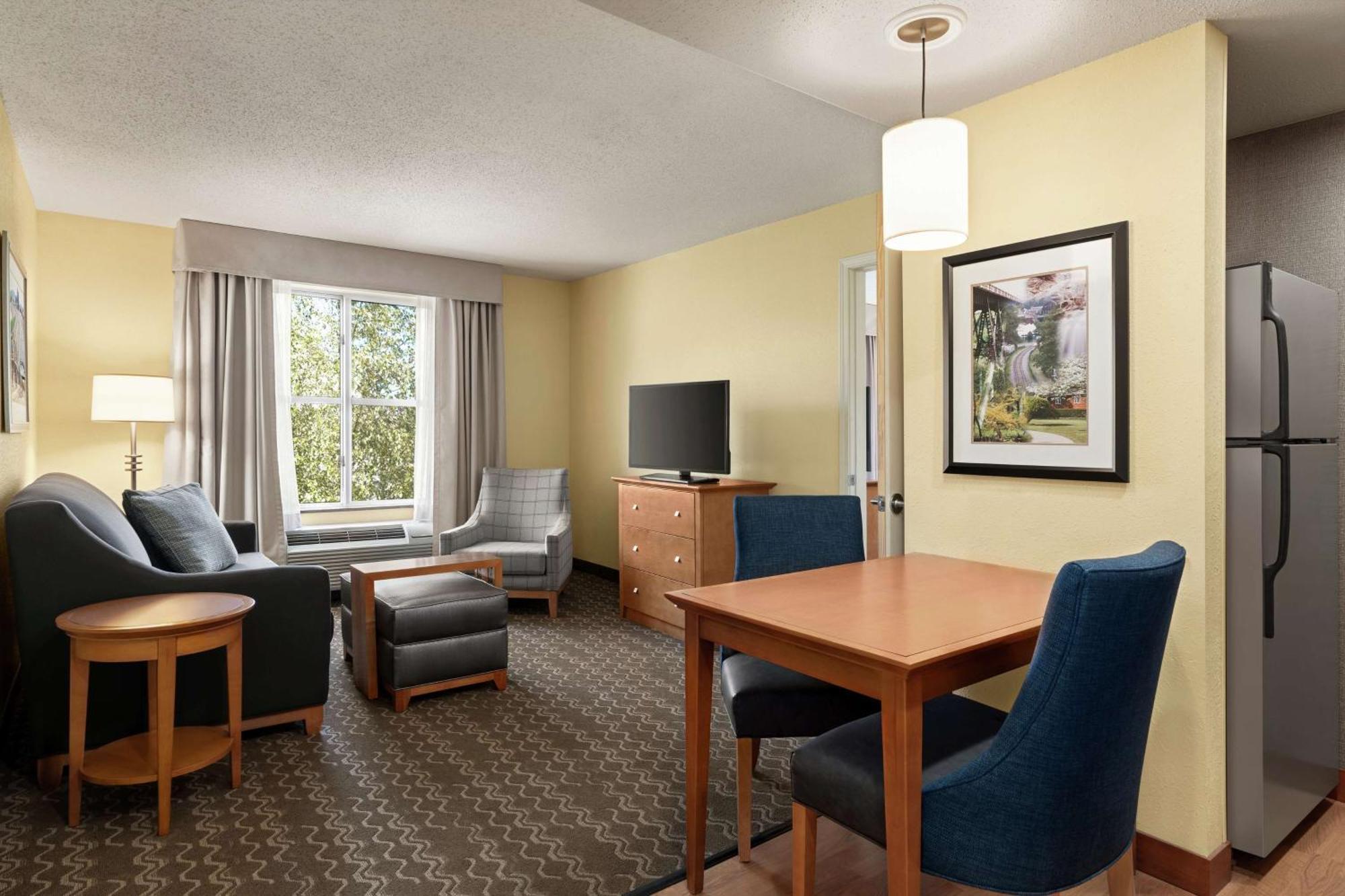 Homewood Suites By Hilton Allentown-Bethlehem Airport Exterior photo